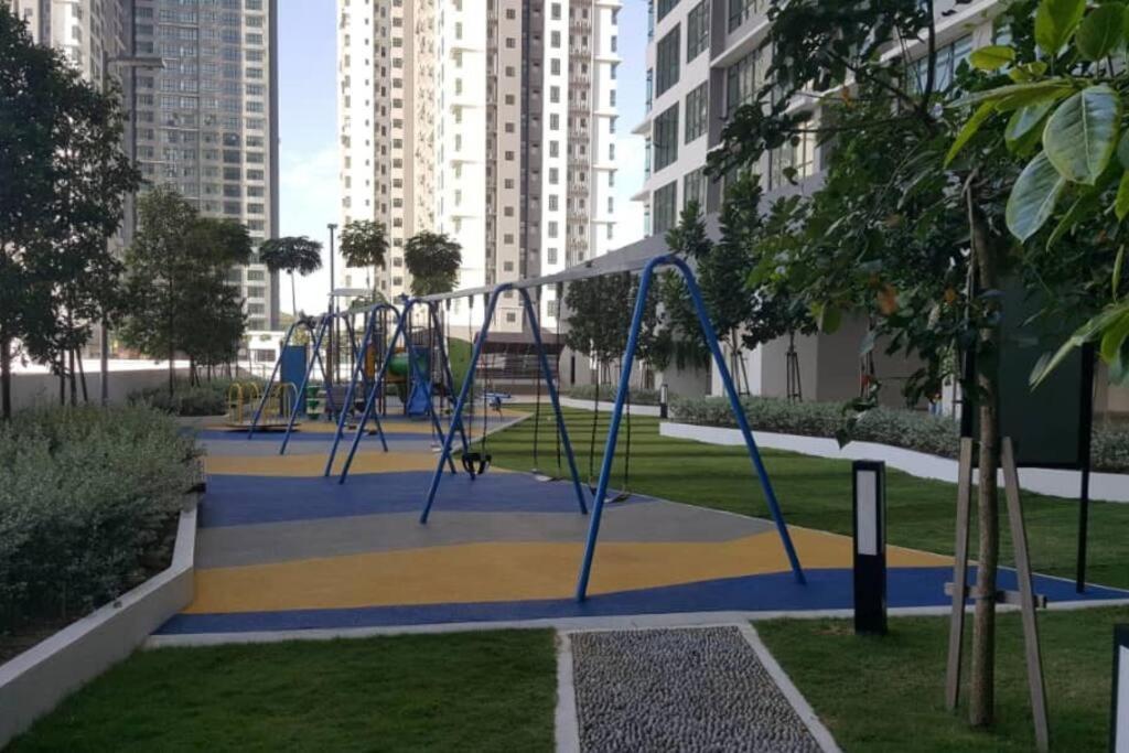 Conezion, Nice View, Beside Ioi City Mall, Opposite Hospital Serdang, Beside Uniteen And Upm, Putrajaya Exterior foto