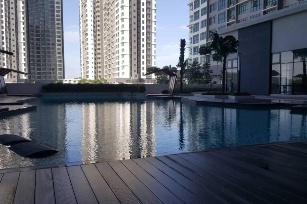 Conezion, Nice View, Beside Ioi City Mall, Opposite Hospital Serdang, Beside Uniteen And Upm, Putrajaya Exterior foto